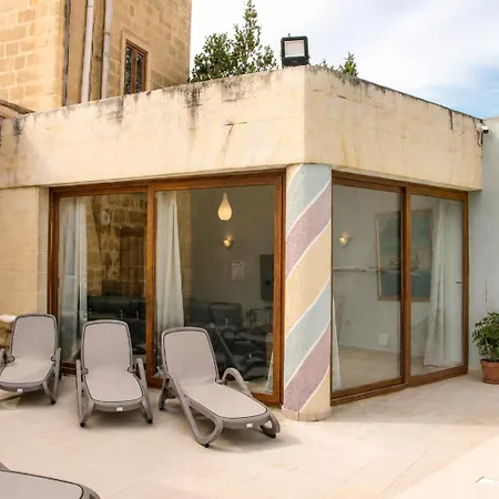 Cozy Family With Pool & Vineyard Views In * Marsaxlokk