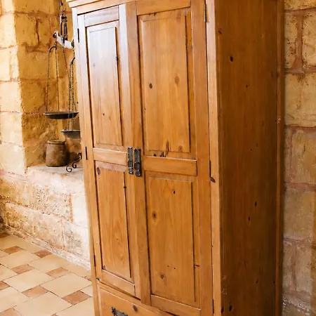 Cozy Family With Pool & Vineyard Views In * Marsaxlokk