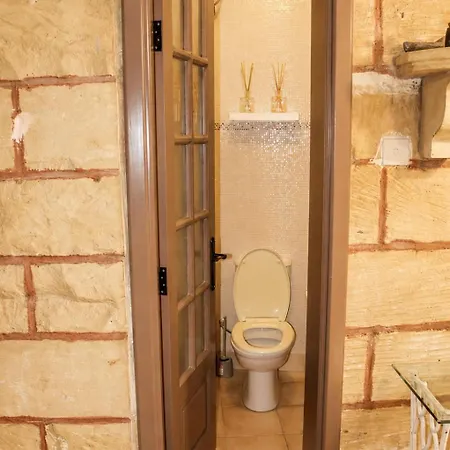 Cozy Family With Pool & Vineyard Views In Marsaxlokk