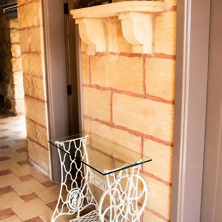 Cozy Family With Pool & Vineyard Views In Marsaxlokk