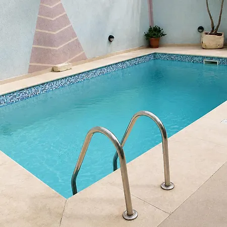 Cozy Family With Pool & Vineyard Views In Séjour chez l'habitant Marsaxlokk